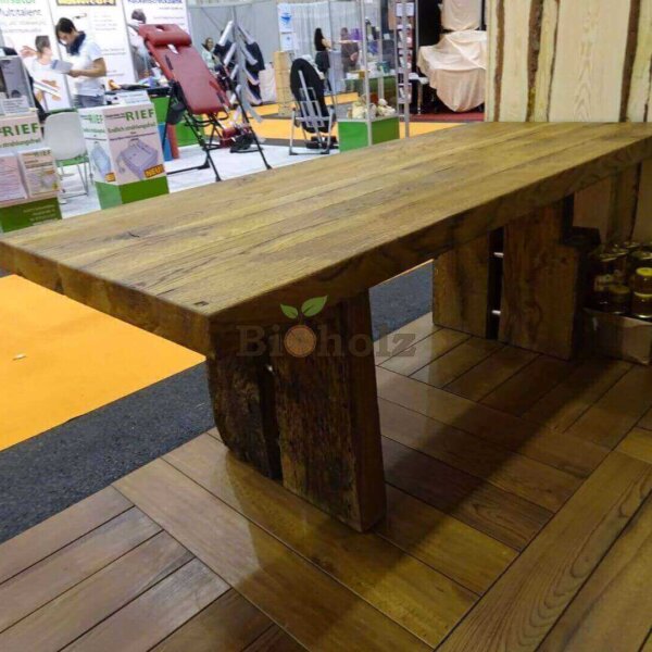 Tisch aus Alteiche