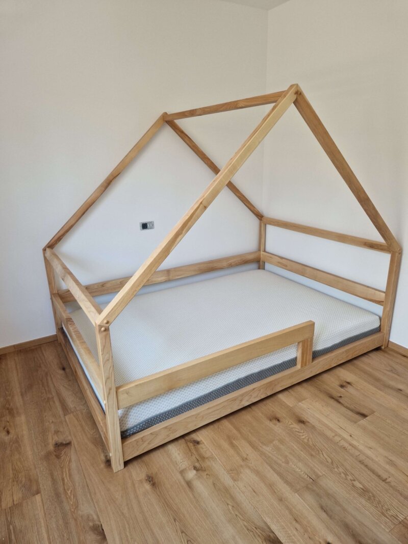 Kinderbett im Hausstil – Bild 5