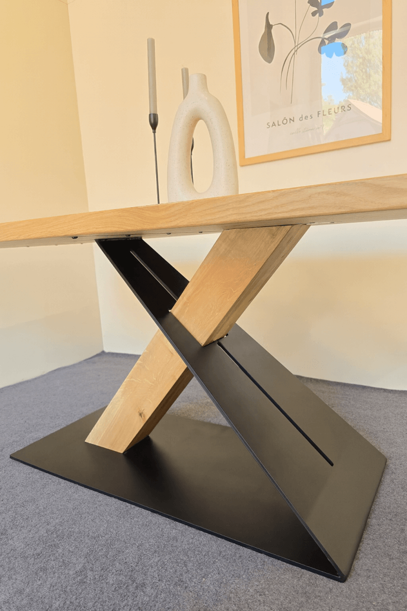 Einzigartiger massiver Eichentisch – 220 × 100 cm – Bild 2