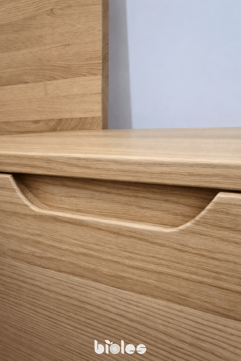 Schwebebett aus massivem Eichenholz – Zeitloses Design und außergewöhnliche Stabilität – Bild 7